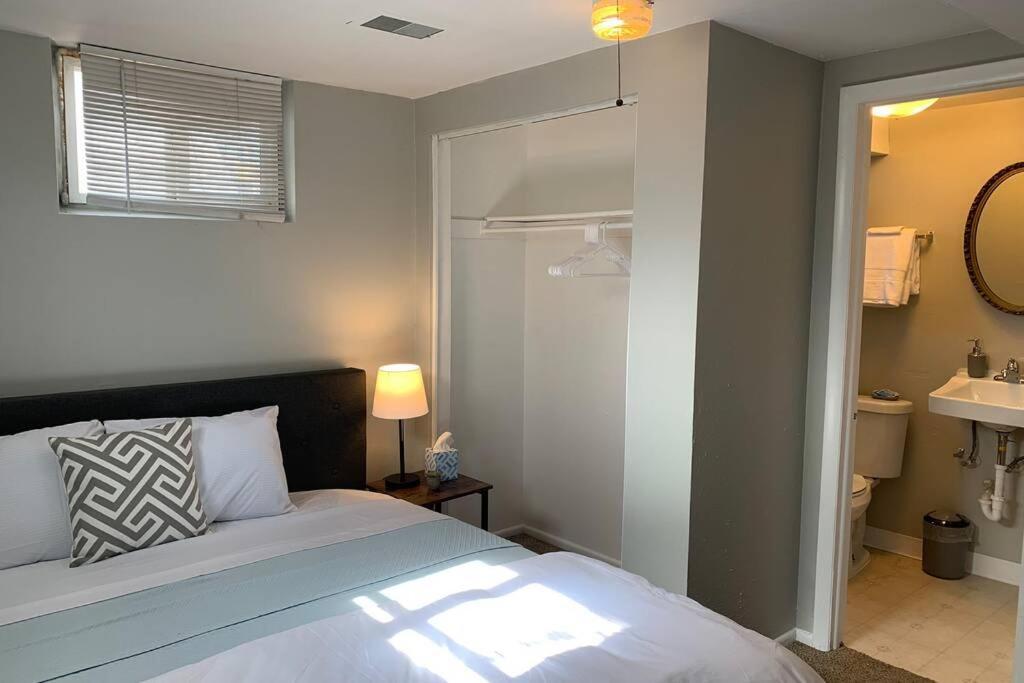3 king beds + bunk beds on Broadway Villa Littleton Eksteriør billede